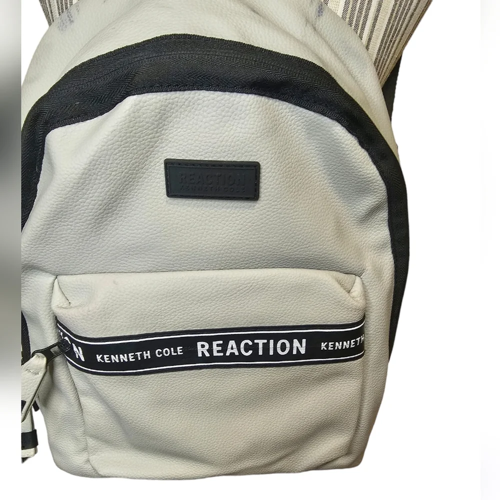 Kenneth Cole Reaction gray/black backpack